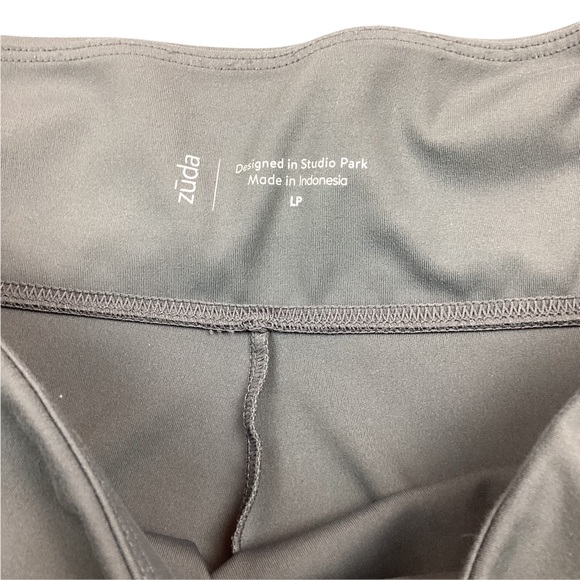 Zuda Athletic Legging Capri - Picture 7 of 7